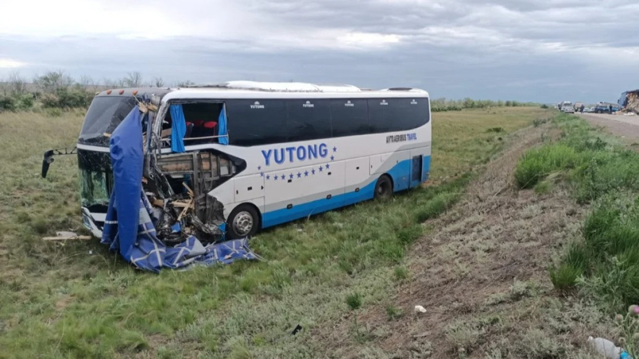 Ақтөбе облысында жол апатынан автобус жүргізушісі қайтыс болды