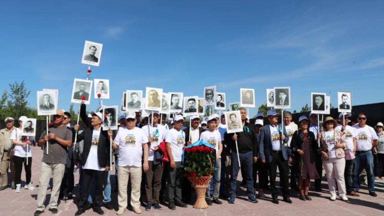 Саяси қуғын-сүргін құрбандарын еске алуға шақырған белсенді қамауға алынды