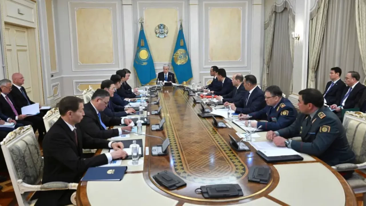 Президент сделал выговор министру Карабаеву