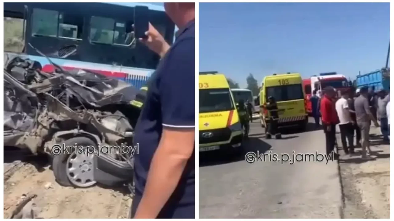 на железнодорожном переезде в Таразе столкнулись поезд, автобус и автомобиль Mercedes