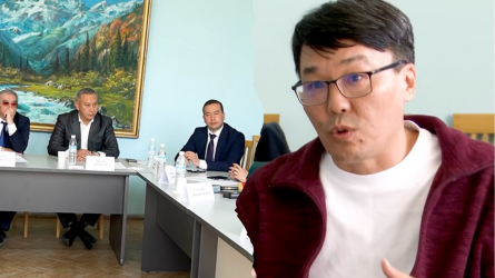 «15 жылда тілімізден айырыламыз»: Қырғыздар қазақ тілінен қорқып отыр