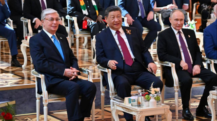 Президент Кремль сарайында өткен мерекелік концертті тамашалады