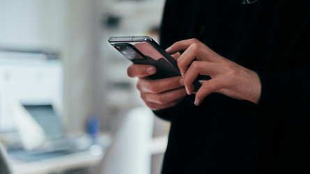 Астаналық тұрғын өз көршісінің Iphone-ын ұрлап кеткен