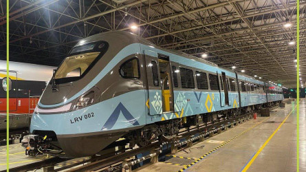 «19 пойыз шығады»: Қытай Астанаға LRT пойыздарын тасымалдауды бастады