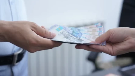 «262 500 теңге»: Күзде стипендия өседі