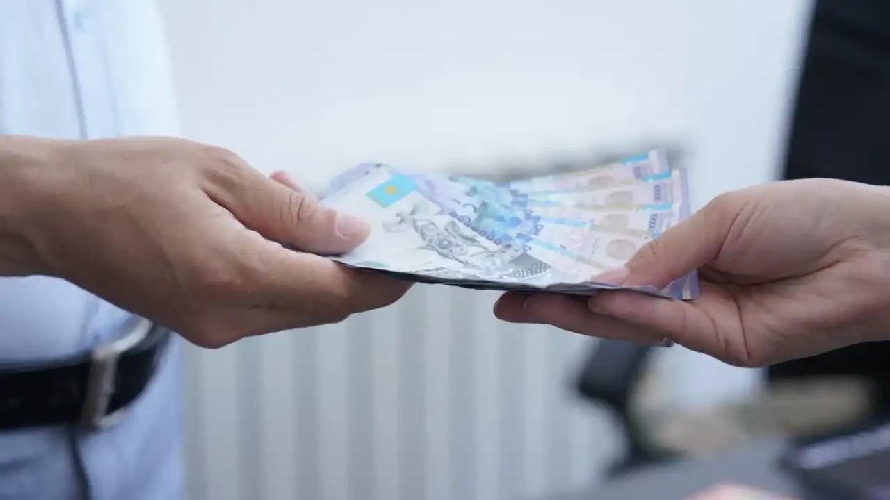 «262 500 теңге»: Күзде стипендия өседі
