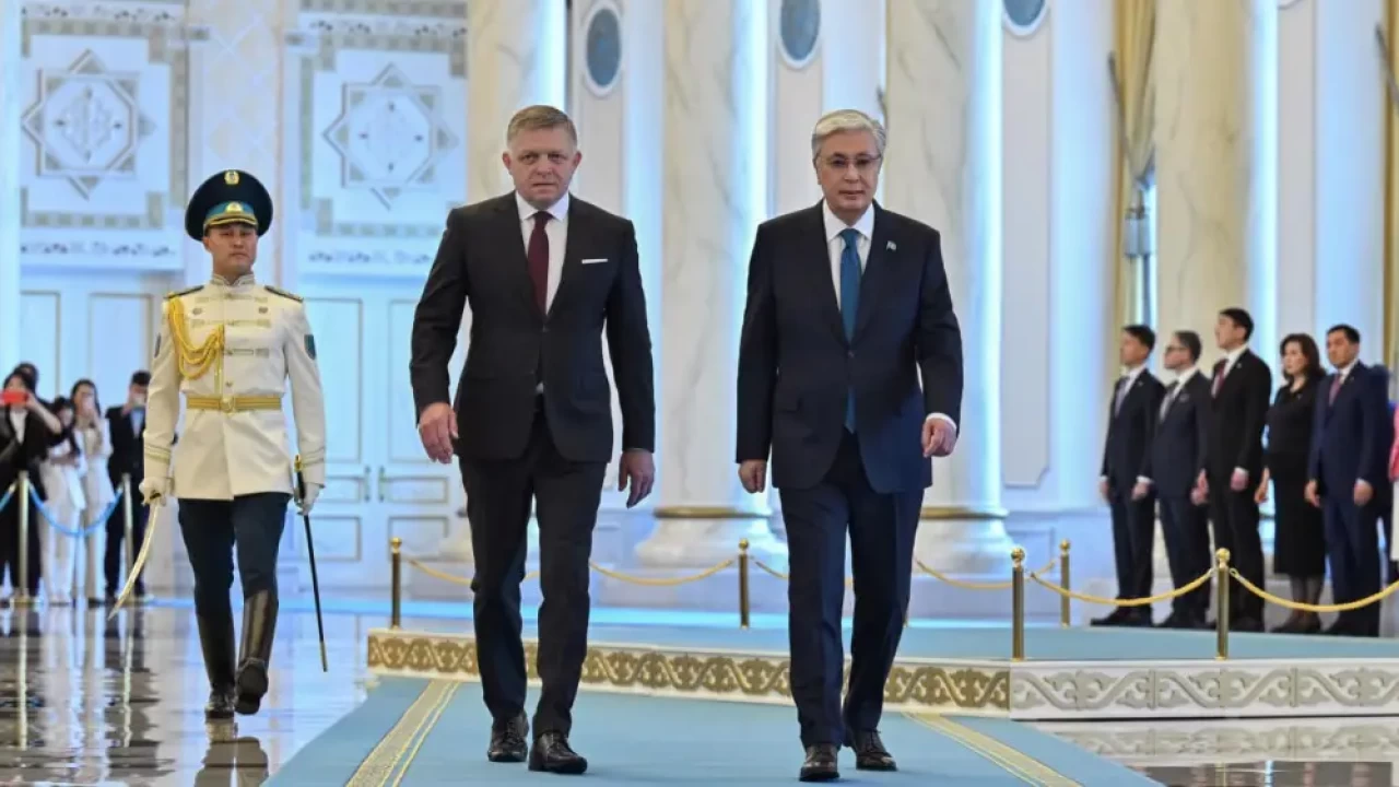 В Астане состоялась торжественная встреча премьер-министра Словакии