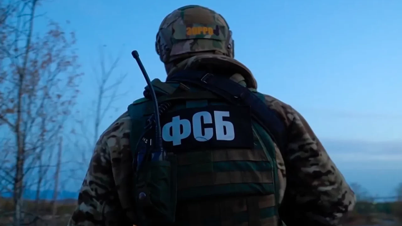 Ресейде ғалымдарға қысым күшейді: ФСБ Қытайлық «тыңшыларға» іздеу салды