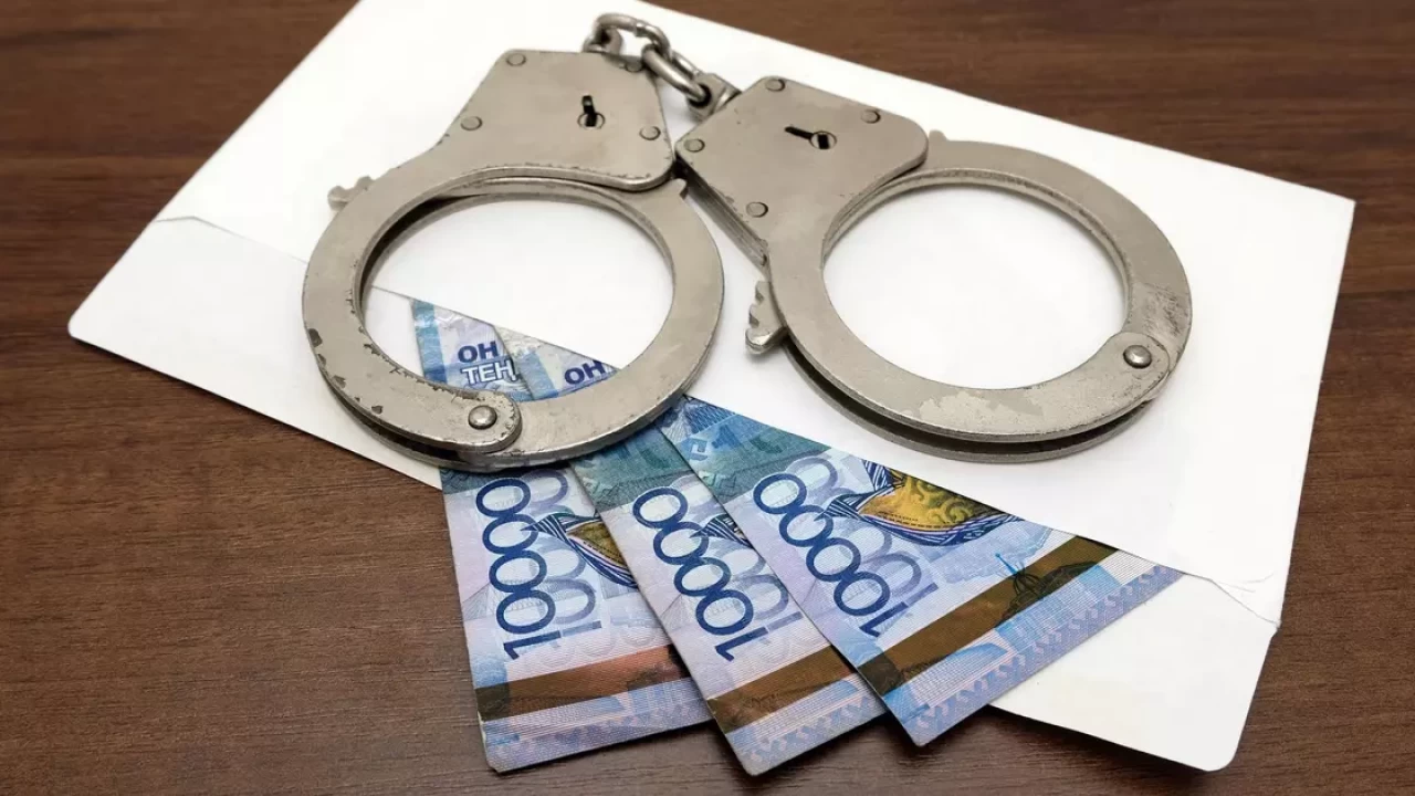 Экс-командующего РК «Восток» арестовали по делу о крупной коррупции
