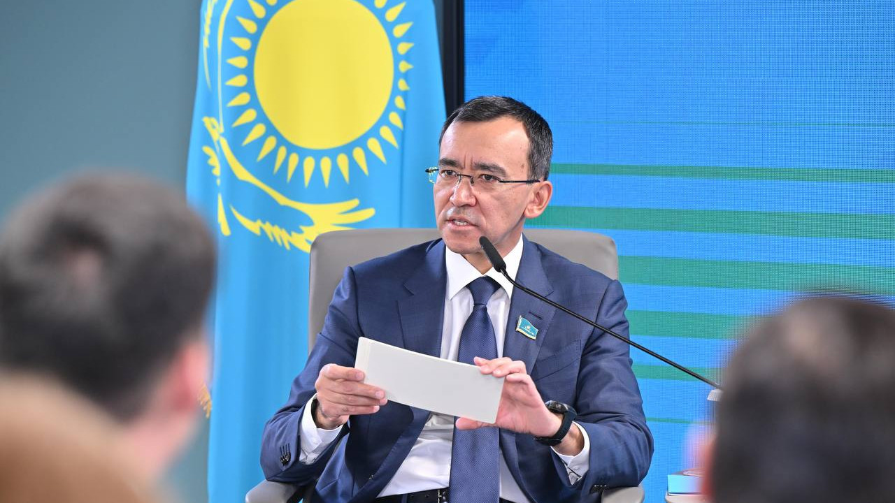 Мәулен Әшімбаев: Парламентте мерзімінен бұрын сайлау өткізуге еш негіз жоқ