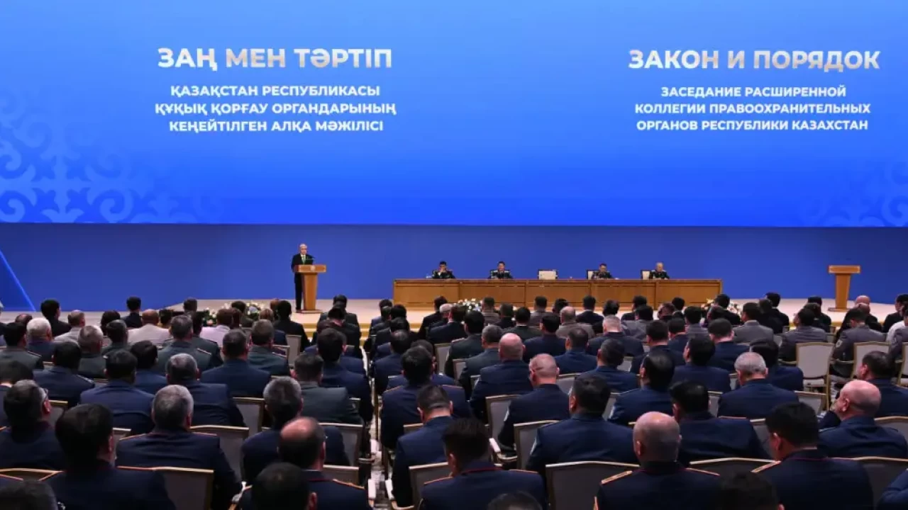 Токаев указал на нерешенные проблемы, угрожающие безопасности Казахстана