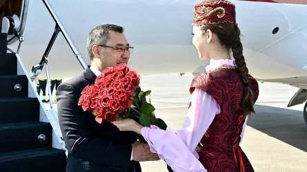 Президент Кыргызстана Садыр Жапаров прибыл в Астану для участия в саммите "Центральная Азия – Китай"