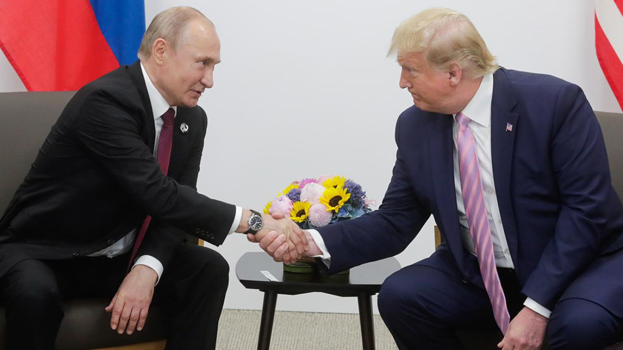 «Жақсы әңгіме айттық»: Трамп пен Путин телефон арқылы сөйлесті