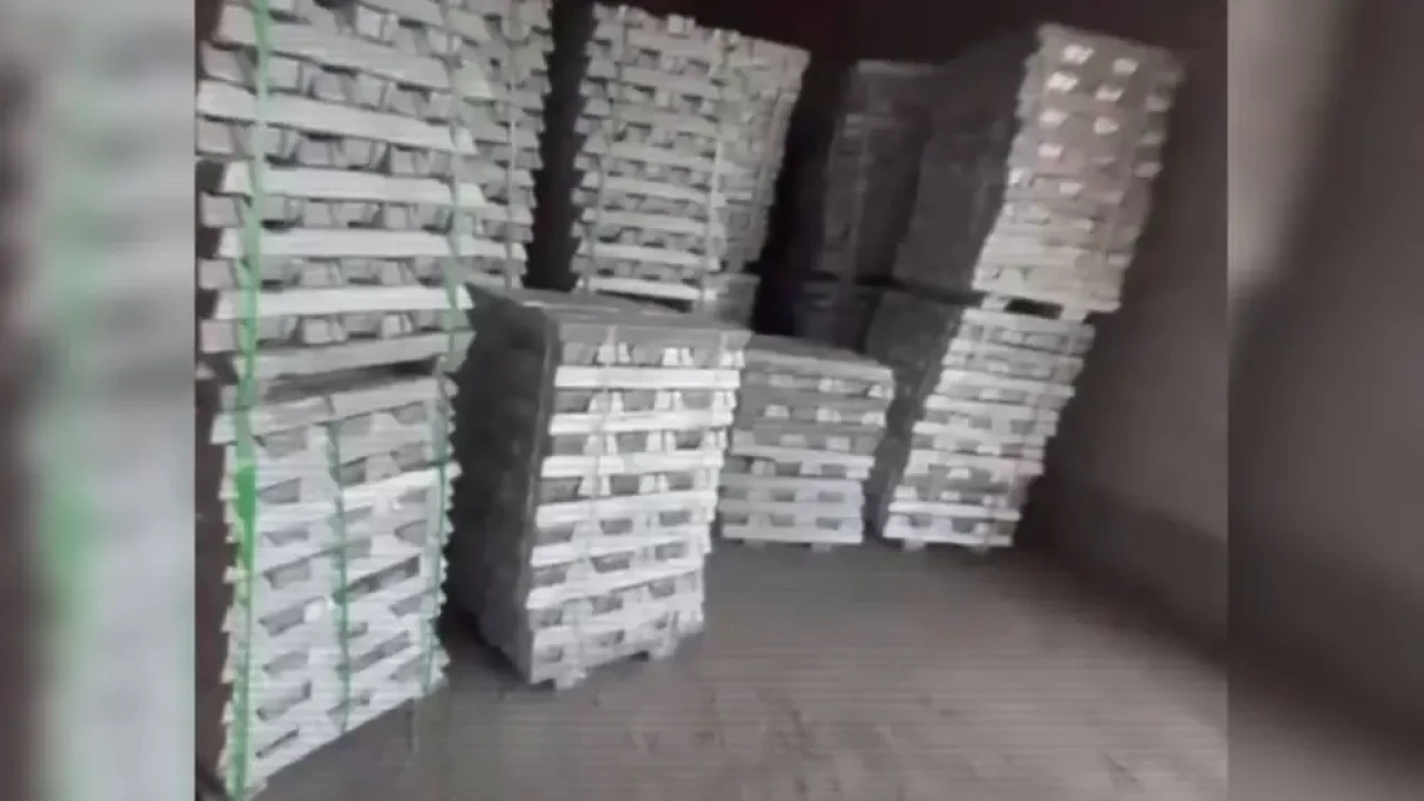 В Жетысу задержали попытку незаконного вывоза более 700 тонн металла за границу