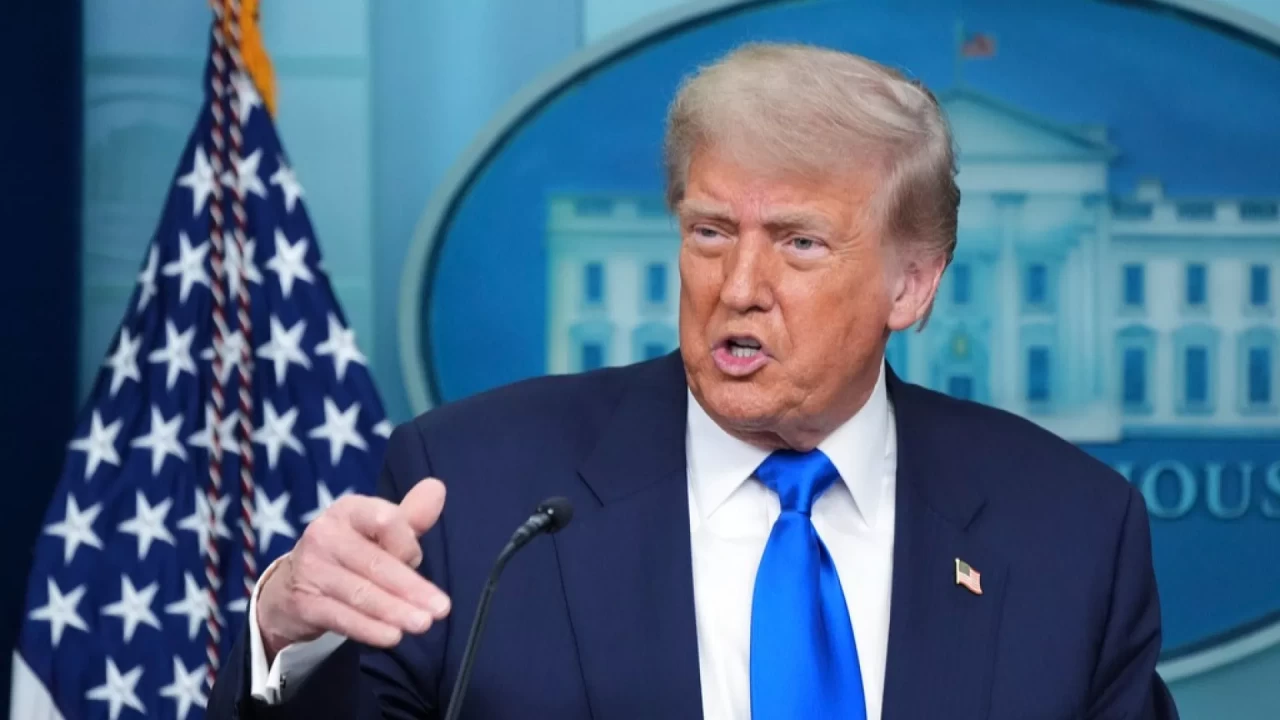 Дональд Трамп Сирияға салынған санкцияларды алып тастады
