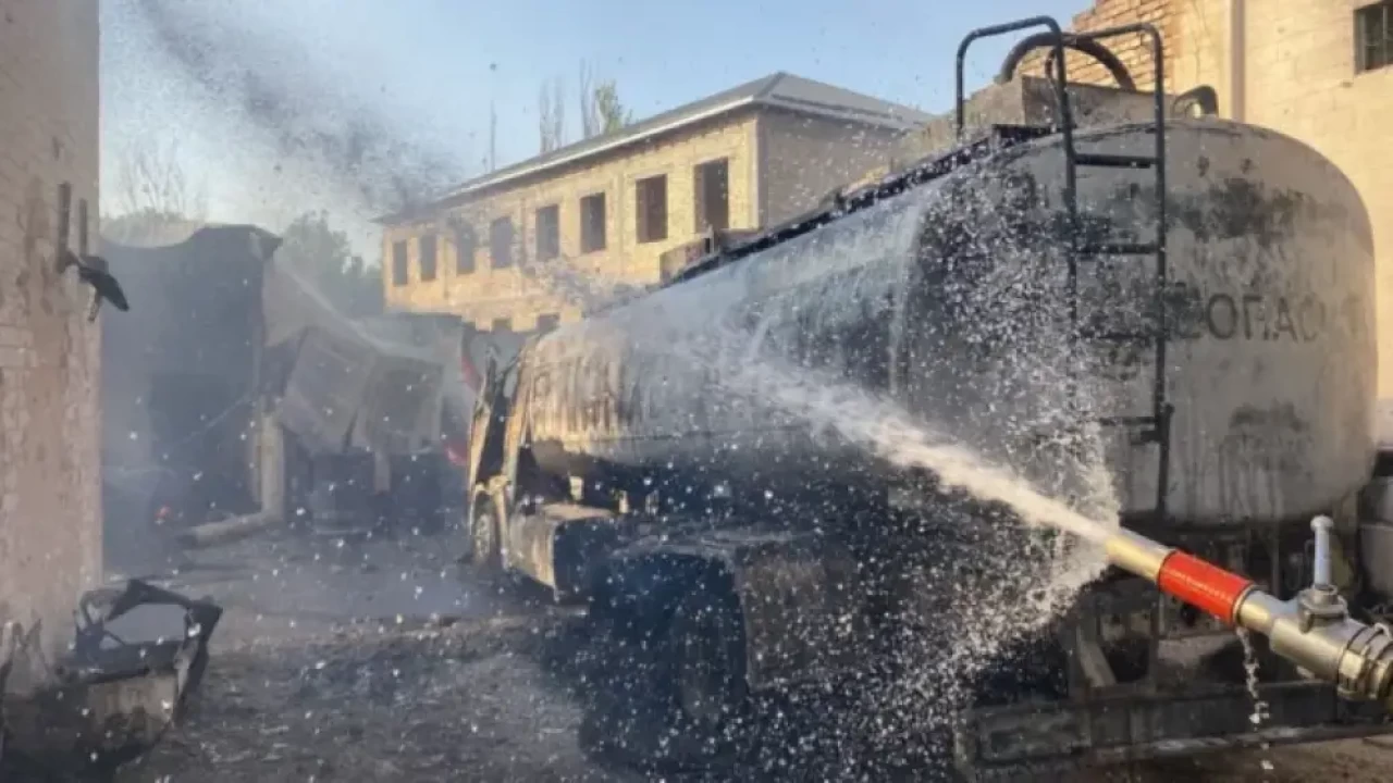 Взрыв на АЗС в Туркестанской области: водитель бензовоза получил ожоги до 95% тела