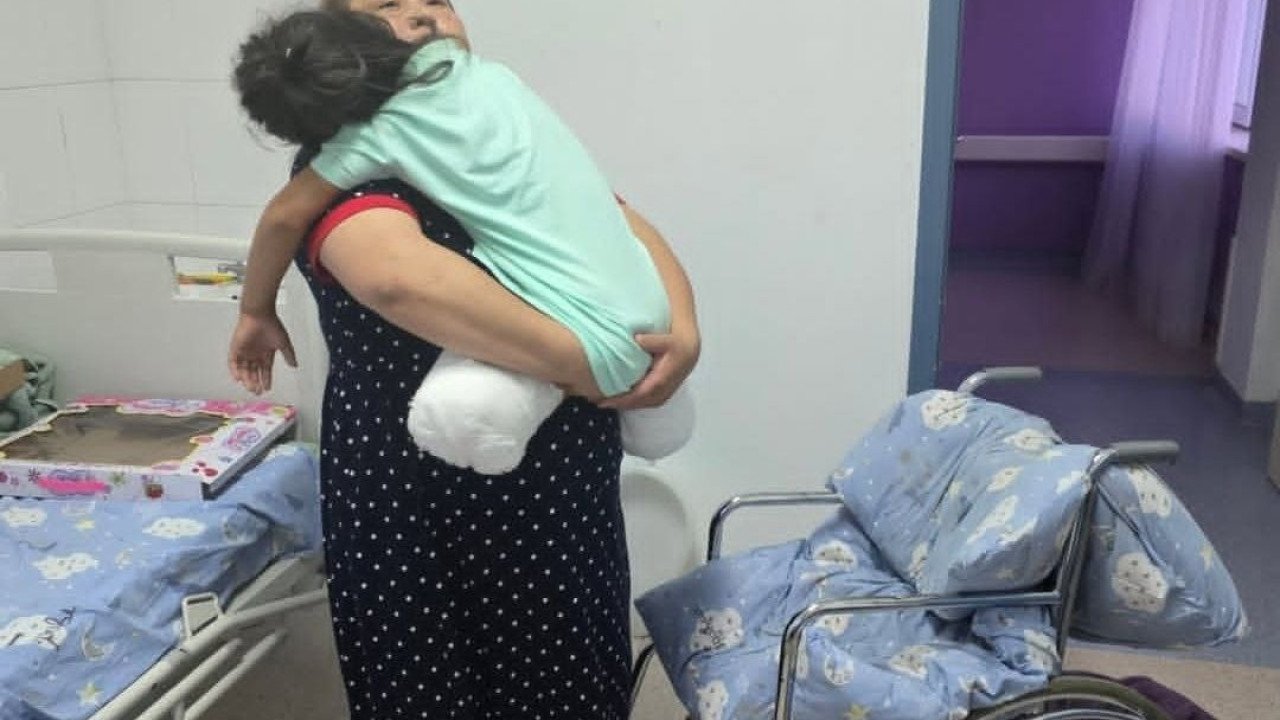 Девочку, пострадавшую в ДТП с автобусом, выписали из реабилитационного центра