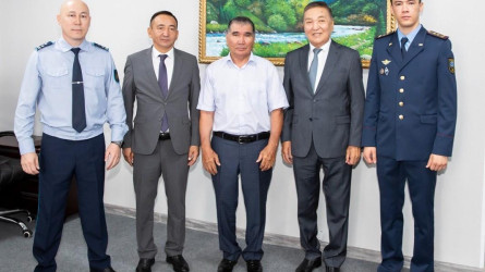 Итке таланған баланы құтқарған азамат қаржылай марапатталды