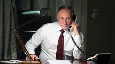 «Жұмбақ»: Кремль Путиннің күн тәртібінде телефонмен байланысы туралы мәлімдеме жасады