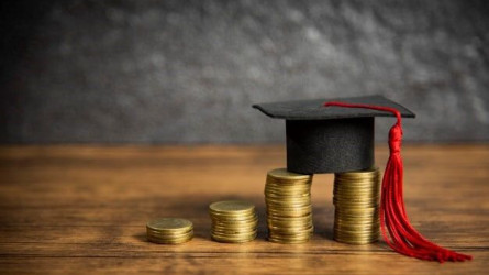 Тәжікстан қазақстандық жастарға 100 білім грантын ұсынды
