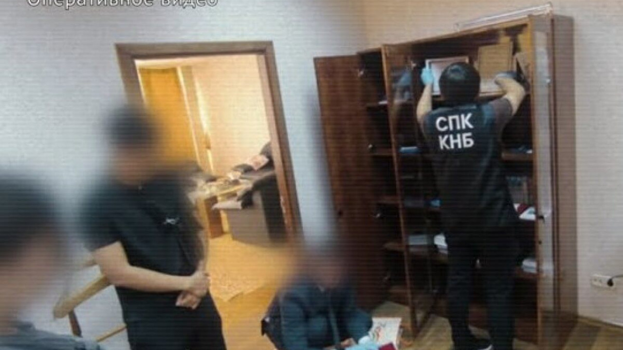 Көлік министрінің орынбасары ұсталды: ҰҚК кадрларды жариялады