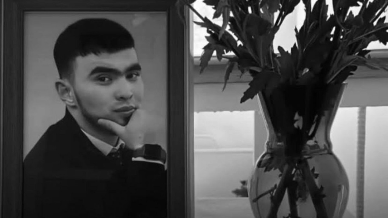 Атырауда тойдағы қақтығыста қаза тапқан 23 жастағы фельдшерді жер қойнына тапсырды