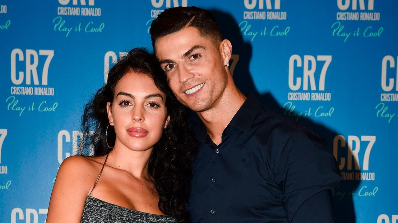 Криштиану Роналду үйленуге дайын: Джорджина Родригес келісімін берді