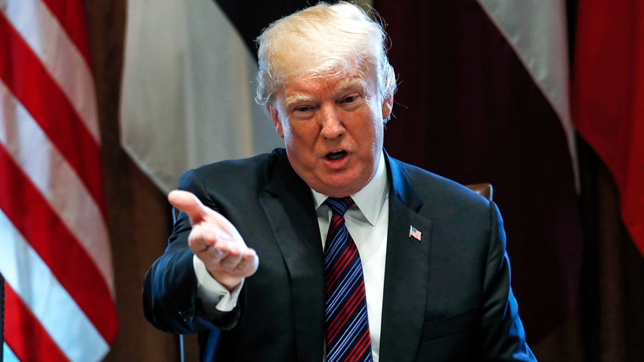 Reuters: АҚШ-та Трампқа қарсы шенеуніктерді қудалау жүріп жатыр