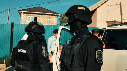 Атыраулық блогер Құндық Идрисованың ісі күрделене түсті: полицияға күш көрсетті деп айыпталды