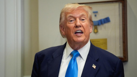 Трамп: Мұнай бағасы тағы 10 долларға арзандаса, Ресей соғысты тоқтатуға мәжбүр болады
