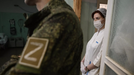 Атыраулық ер адам Ресей атынан әскери мейіргер болғаны үшін 5 жылға сотталды