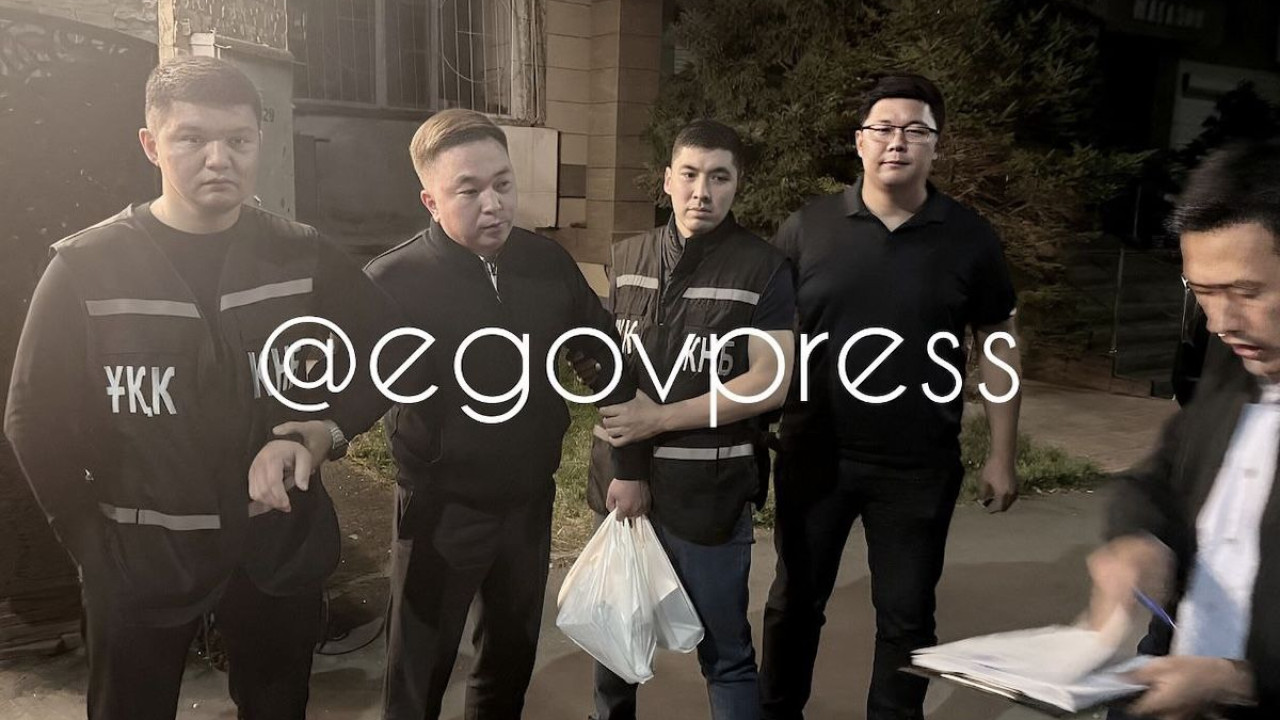 Павлодарда Антикор қызметкерлері пара алды деген күдікпен ұсталды