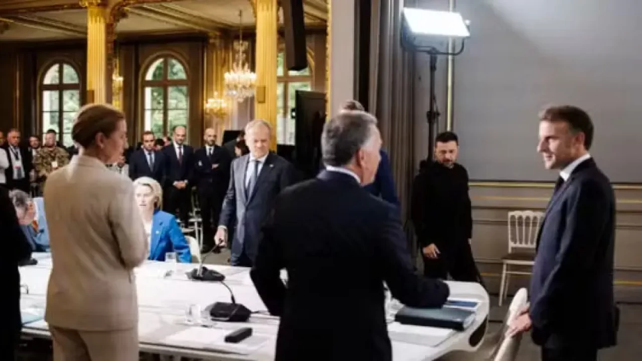 Евросоюз отказался вводить пошлины против Китая и Индии