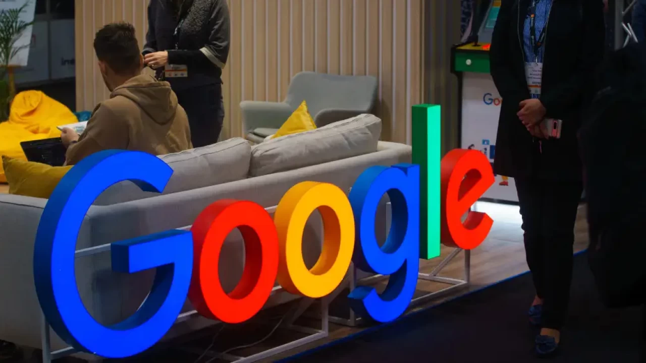 Пользователи из разных стран сообщают о сбое в работе сервисов Google