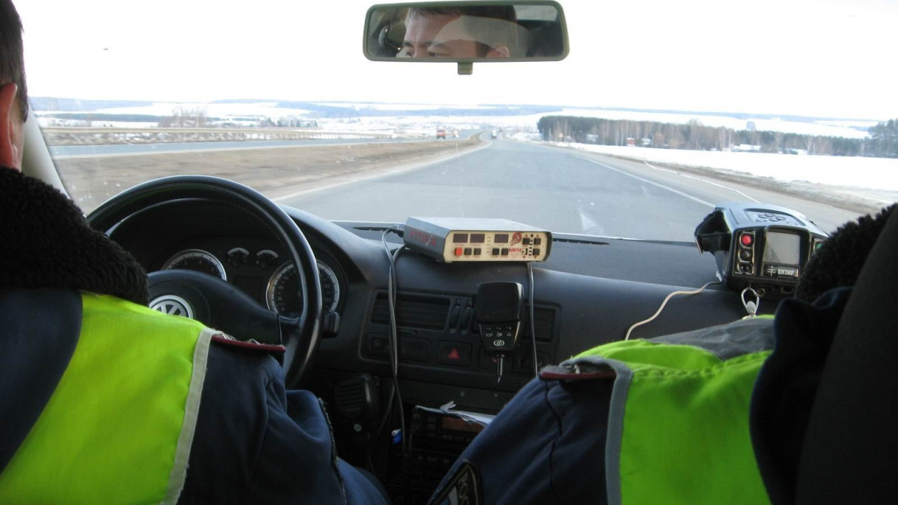 Оралда мас күйінде рөлге отырып, полициядан қашқан майор сотталды