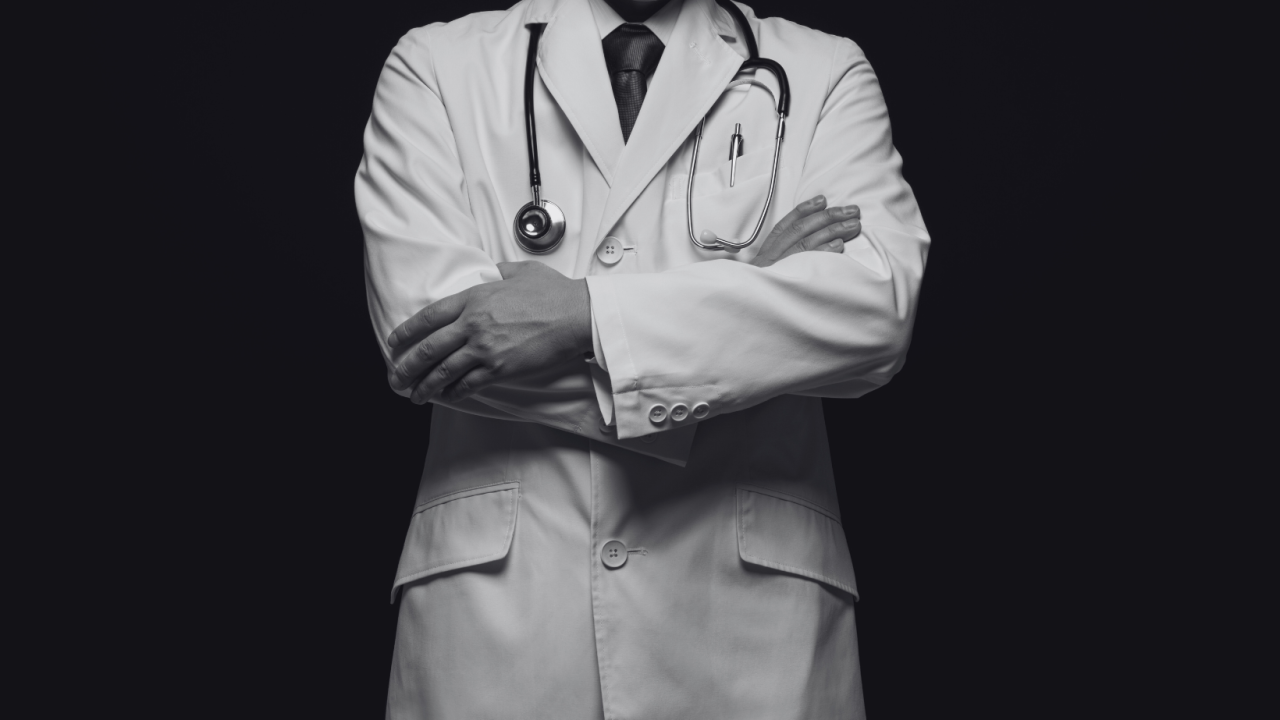 Жаңаөзенде пышақталған жас дәрігер көз жұмды