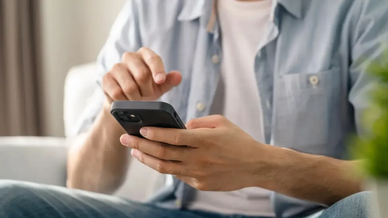 Звонят с навязчивой рекламой: казахстанцам объяснили, что делать