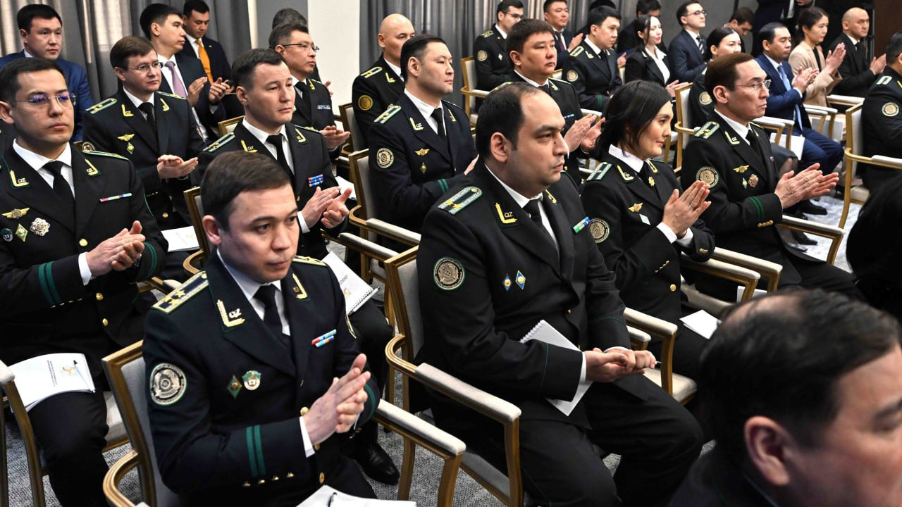 Президент: «Незаконный вывод капитала напрямую угрожает экономической безопасности»