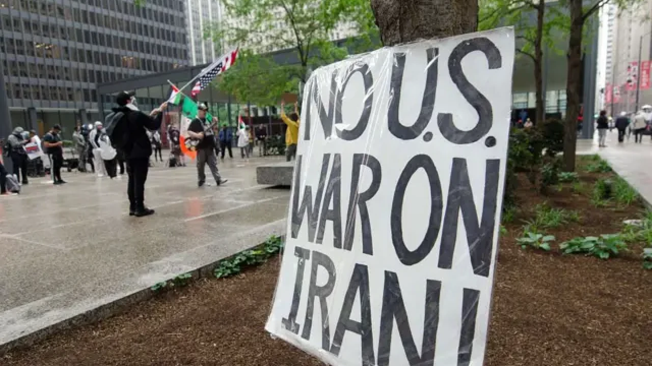 Иран АҚШ пен Израильге қарсы сес көрсетті