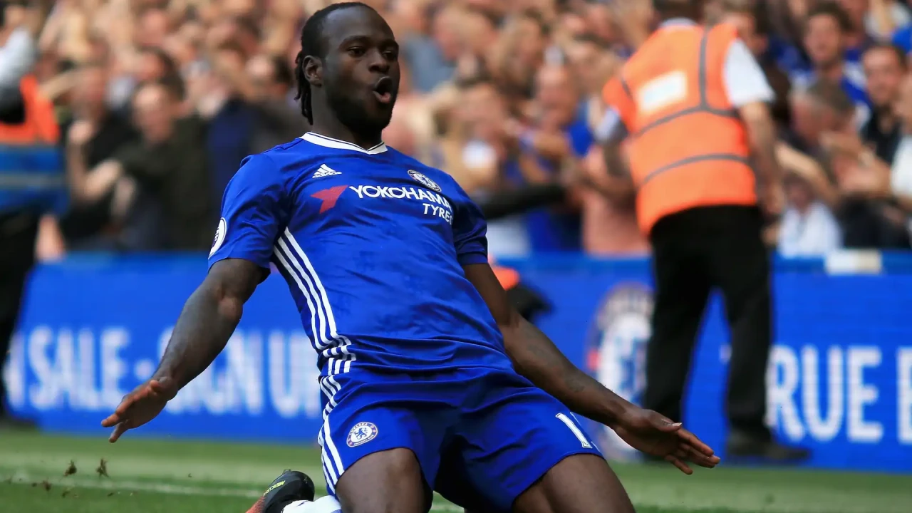 Виктор Мозес Қызылордаға келді:  «Челси» футболшысы «Қайсарға» ауысты