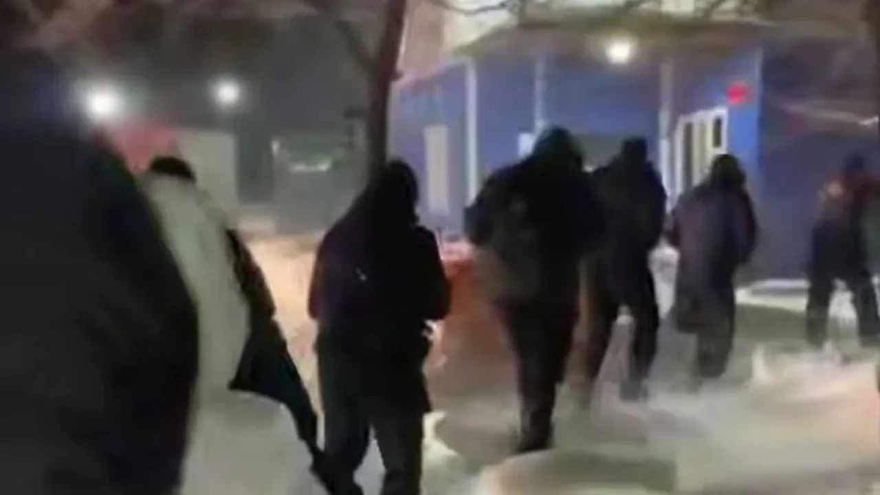 Автобуспен Мәскеуден Ташкентке бет алған шетелдіктер жолда үсіп қалды