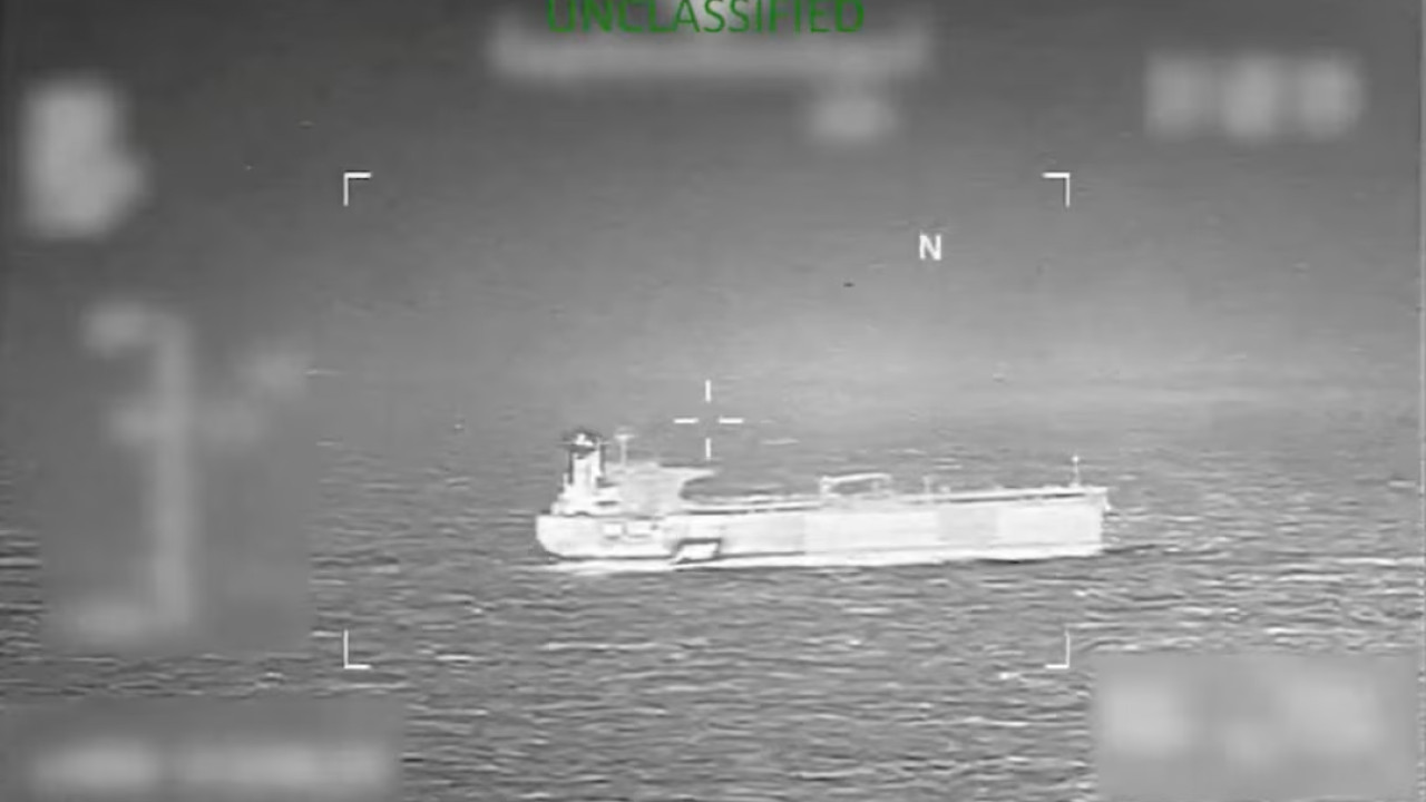 АҚШ Венесуэла мұнайын тасымалдаған алтыншы танкерді ұстады