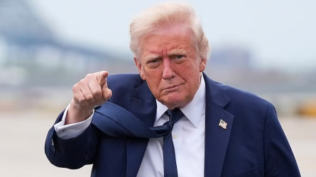 Трамп заявил, что не верит сообщениям о ударе по резиденции Путина