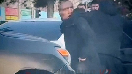 Шымкентте жол апаты жаппай төбелеске ұласып, адам өлімімен аяқталды (ВИДЕО)