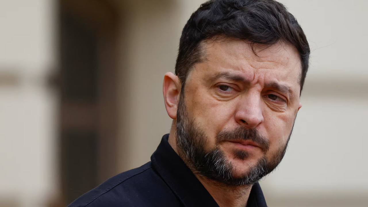 Зеленский украин халқына жаппай соққы қаупі туралы ескерту жасады