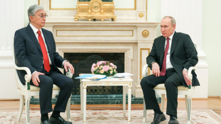 Песков оценил слова Токаева о Путине
