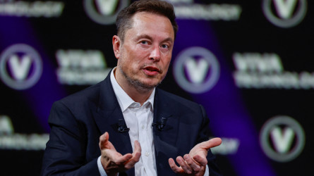 Илон Маск Tesla мен SpaceX-ті біріктіру идеясын қолдады