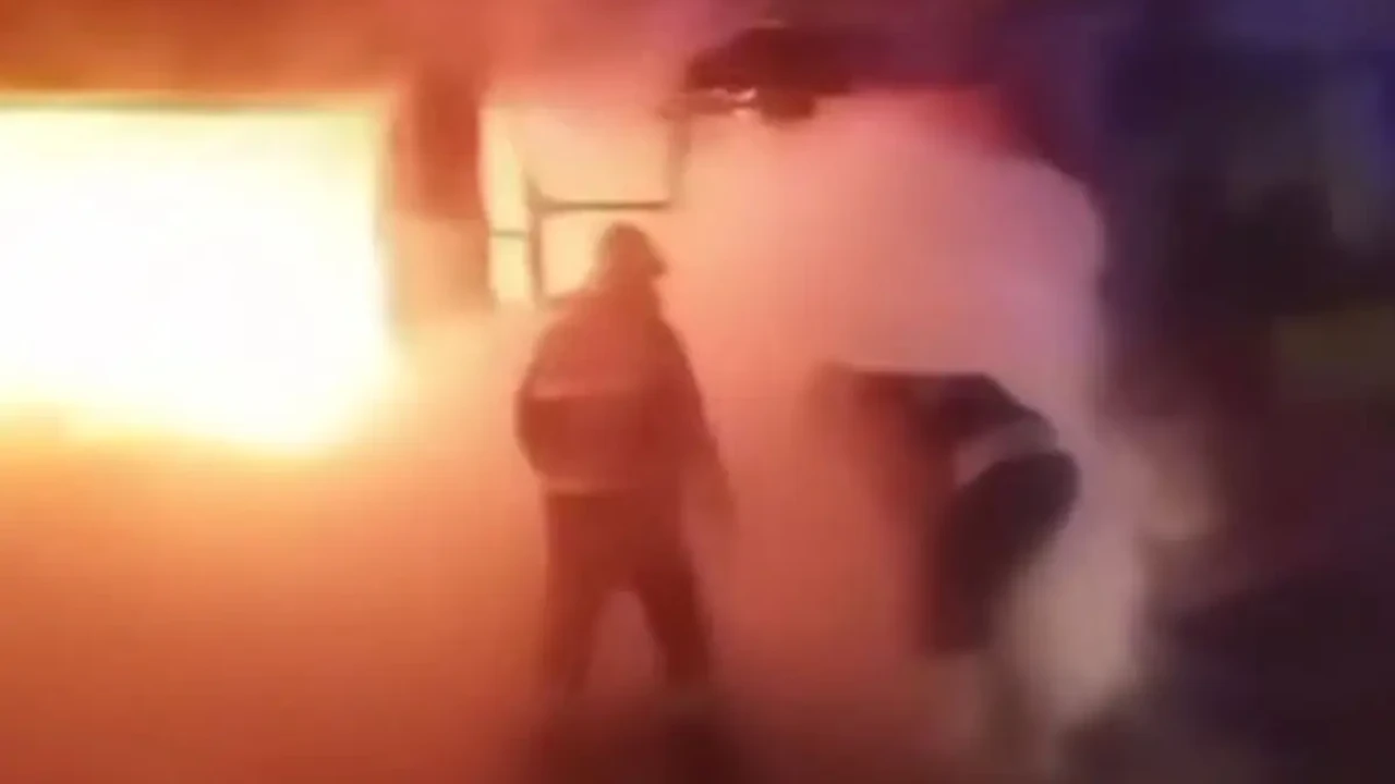 Алматы облысындағы жиһаз цехында ірі өрт болды (ВИДЕО)