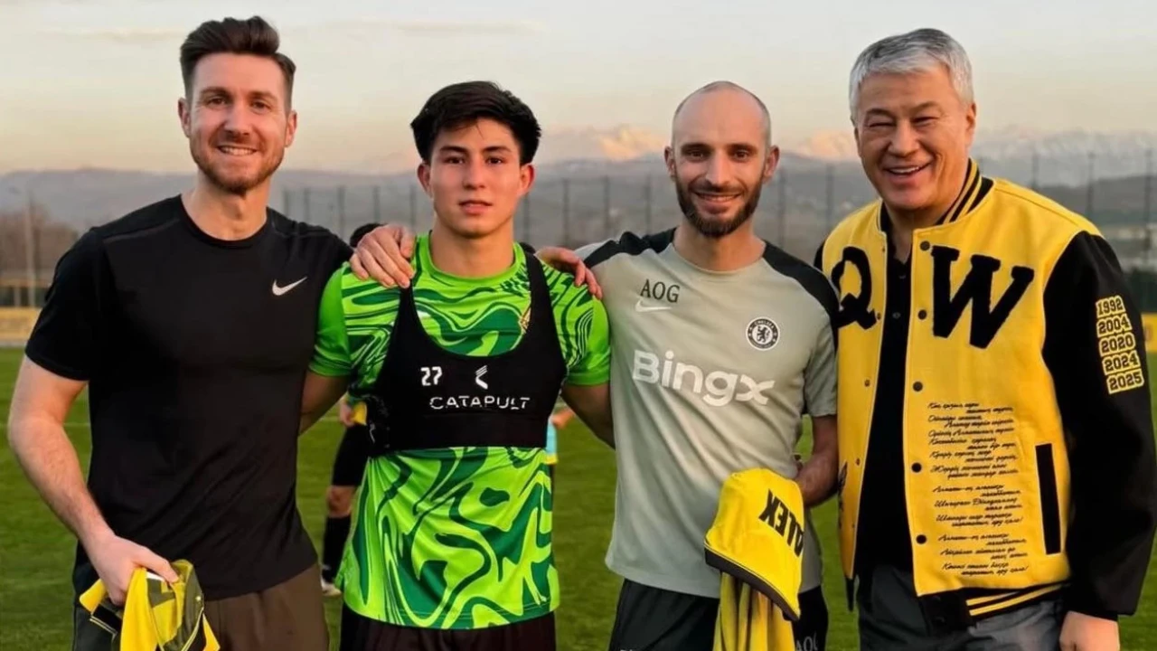 Дастан Сәтпаев үшін Алматыға Лондоннан «Челсидің» арнайы мамандар келді