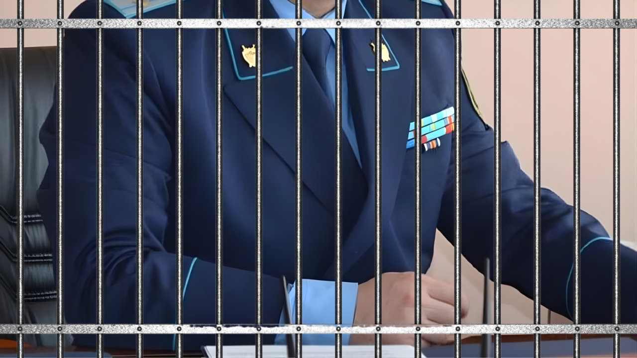 Ақтөбеде прокуратура қызметкері қамауға алынды